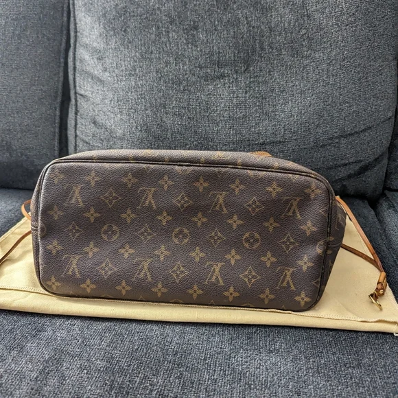 LV Neverfull MM authentic - Picture 6 of 17